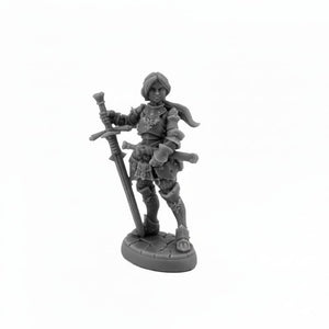Reaper Miniatures Miniatures Reaper - Dungeon Dwellers - Helga Female Landsknecht (Paladin)