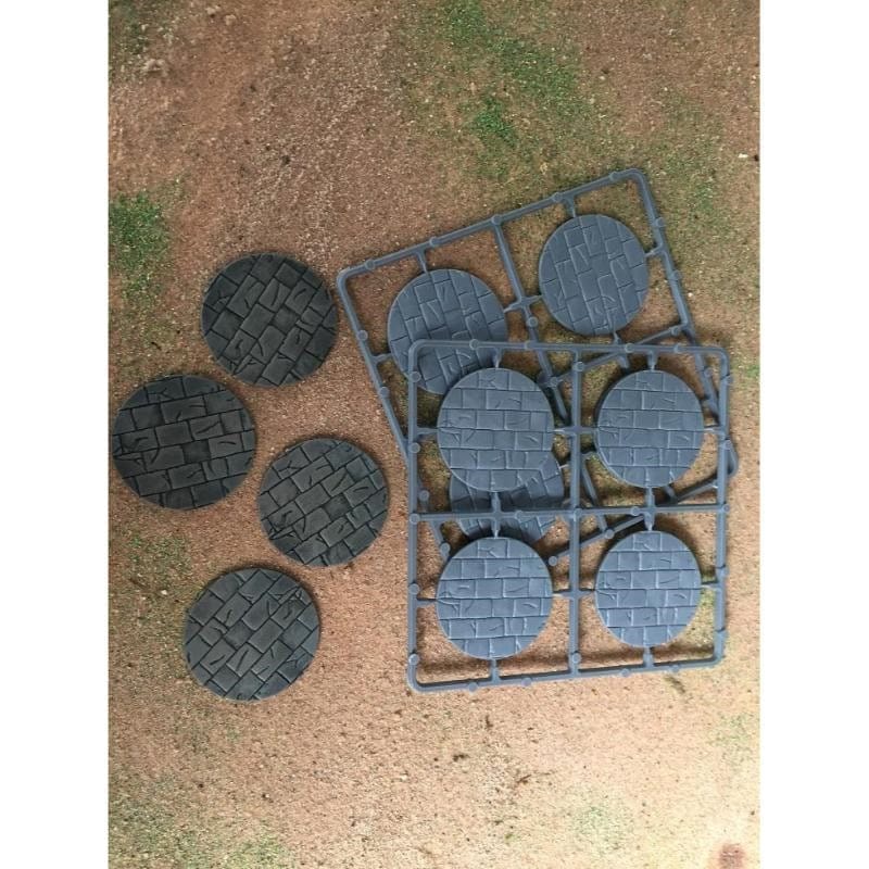 Renedra Miniatures Renedra - 50mm Paved Bases (8)