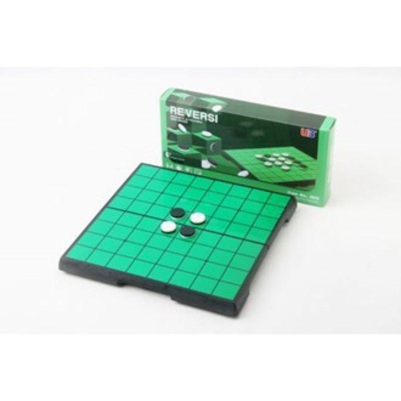 Ubon Classic Games Reversi - Magnetic Board 16.5cm (like Othello)